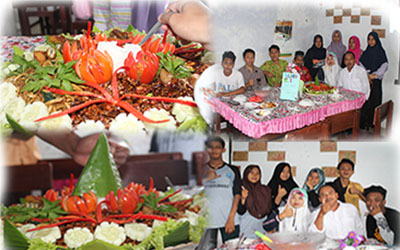 Guru Kewirausahaan SMK Al Falah Leces  memberikan bekal life skill kepada para siswa kelas XII sebelum lulus