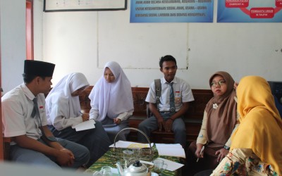 OSIS SMK Al Falah mengadakan rapat bersama Waka Kesiswaan dan Waka Humas